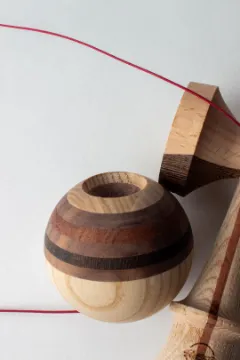 Image de SPLICE 10 - TURBO Shape - Sweets Kendama